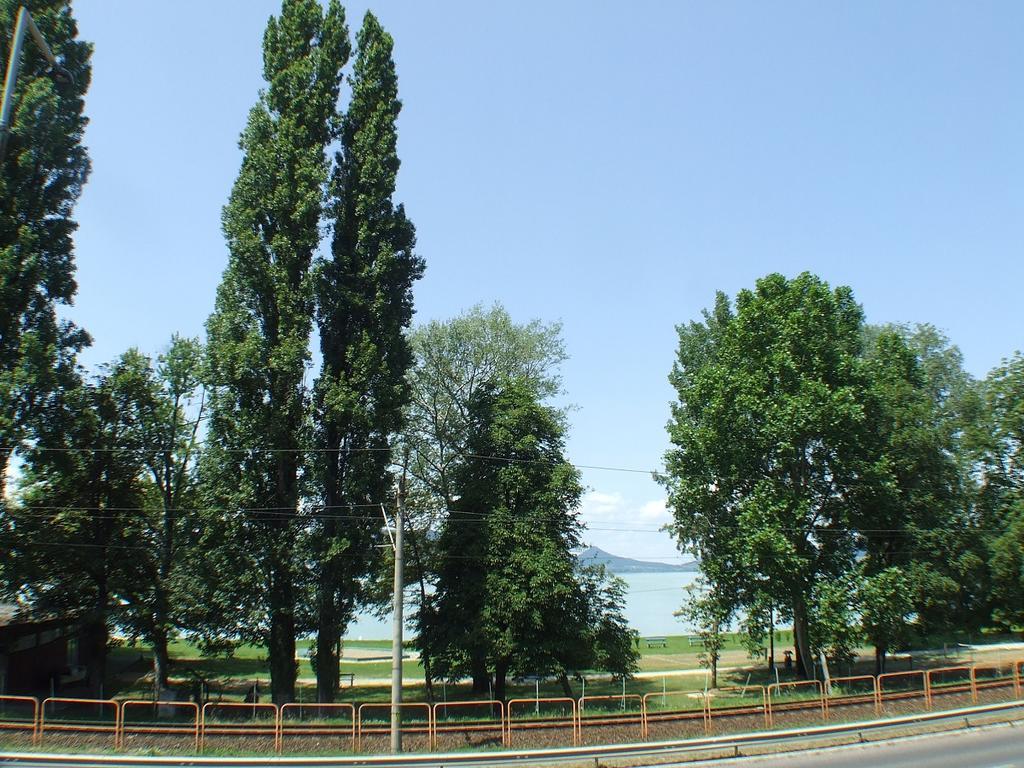 Villa Vizparti Nyaralo Fonyód Exterior foto